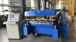 American customer visit Cangzhou zhongtuo roll forming machinery company 3 12448127 1784182694 YEmG