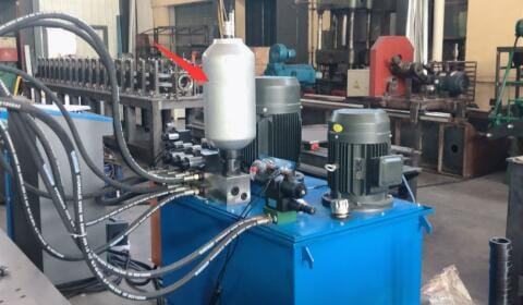 The roller shutter door machine how to improve the production efficiency. 3 1600910918221636 1784182603 RkZz