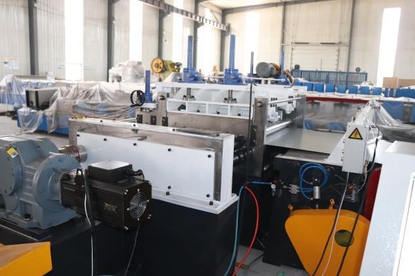 How the Thickness Range and Roller System of a Steel Roll to Sheet Cutting Machine Determine Your Processing Capability 8 202607091359 1784173372 smfJ