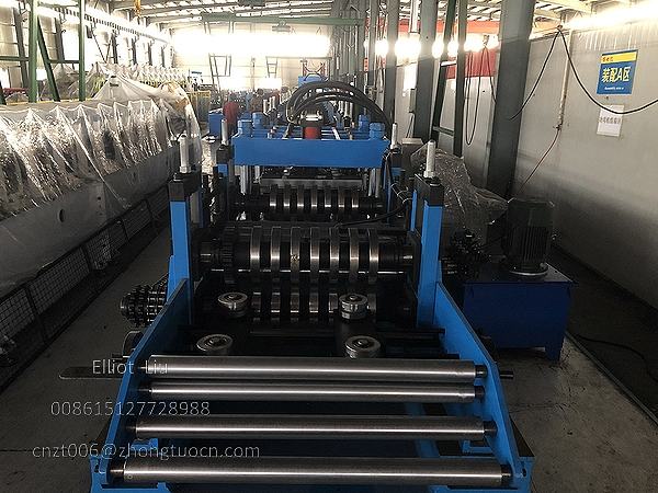 CZ Purlin Light Steel Keel Roll Forming Machine Operation Is Quite Simple 7 The feed opening of the CZ Purlin Light Steel Keel Roll Forming Machine