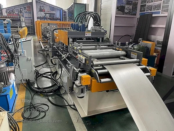 C Z Purlin Roll Forming Machine-Feeding and Leveling C Z Purlin Roll Forming Machine-Feeding and Leveling