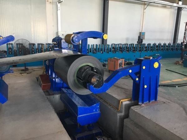 Liner Slitting Machine Turns Wide Coils into High Value Narrow Strips 5 The Hydraulic Coiler Section of the Liner Slitting Machine