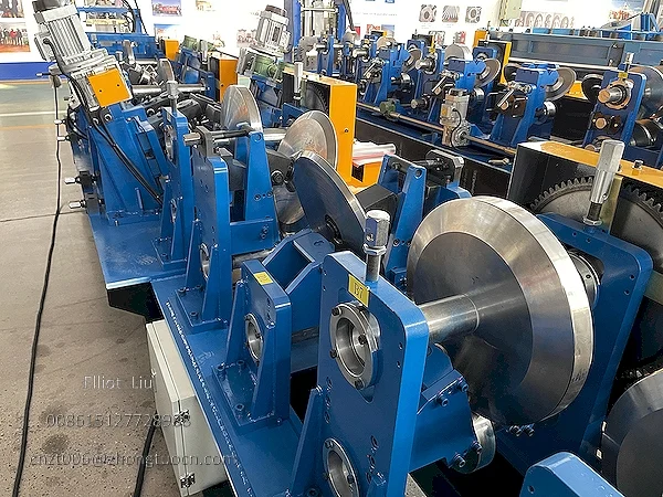 Automatic Size Adjustment Hat Purlin Roll Forming Machine-Main Roll Forming Machine Automatic Size Adjustment Hat Purlin Roll Forming Machine-Main Roll Forming Machine