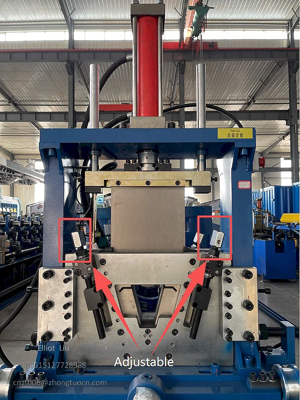 Automatic Size Adjustment Hat Purlin Roll Forming Machine - Cutting Section Automatic Size Adjustment Hat Purlin Roll Forming Machine - Cutting Section