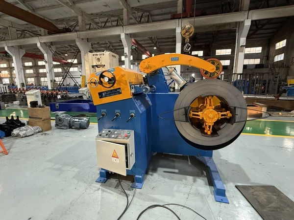 How to Turn a Steel Coil Into Quality Cable Trays With a Perforated Cable Tray Forming Machine 13 The unwinding machine of the Perforated Cable Tray Forming Machine