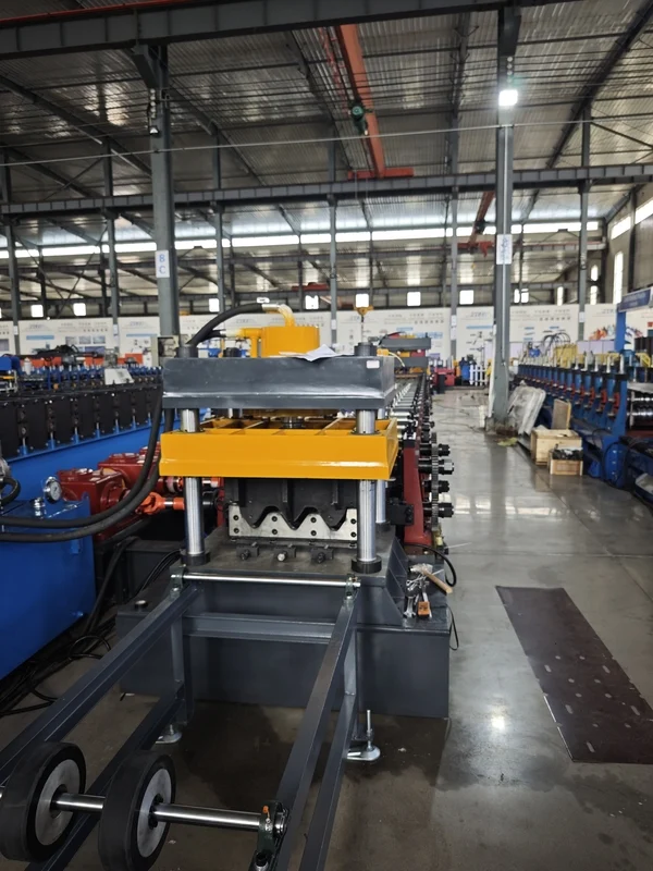Road Guardrail Machine - Receiving Section Road Guardrail Machine - Receiving Section