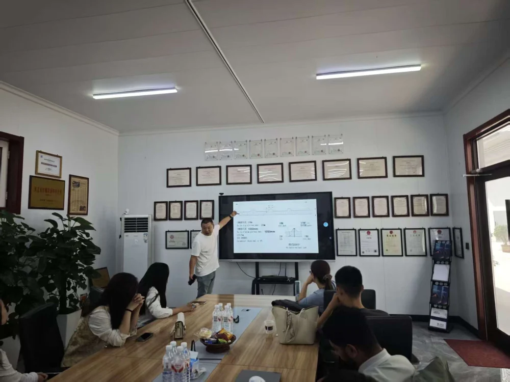 HomePage 9 Zhongtuo Sealing Sandwich Panel Production Line Training